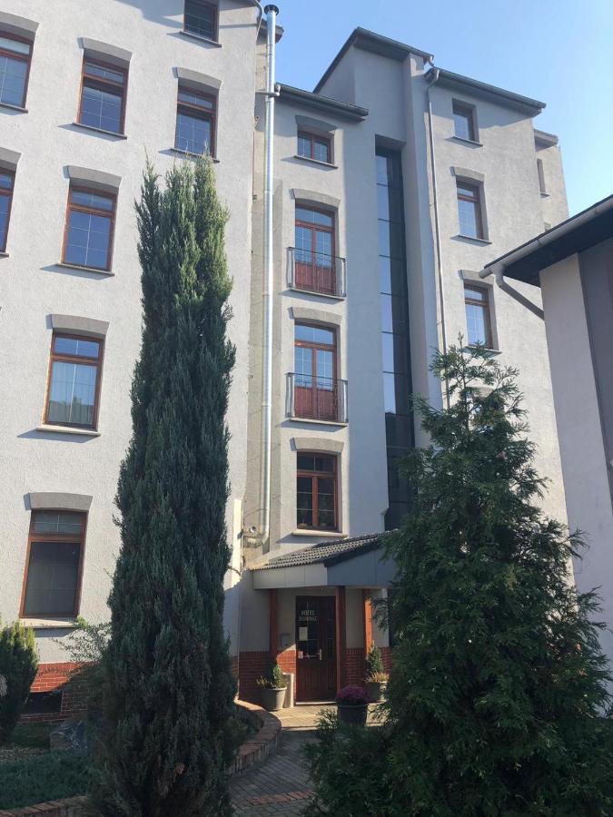 Hotel Na Kafkove オストラヴァ エクステリア 写真